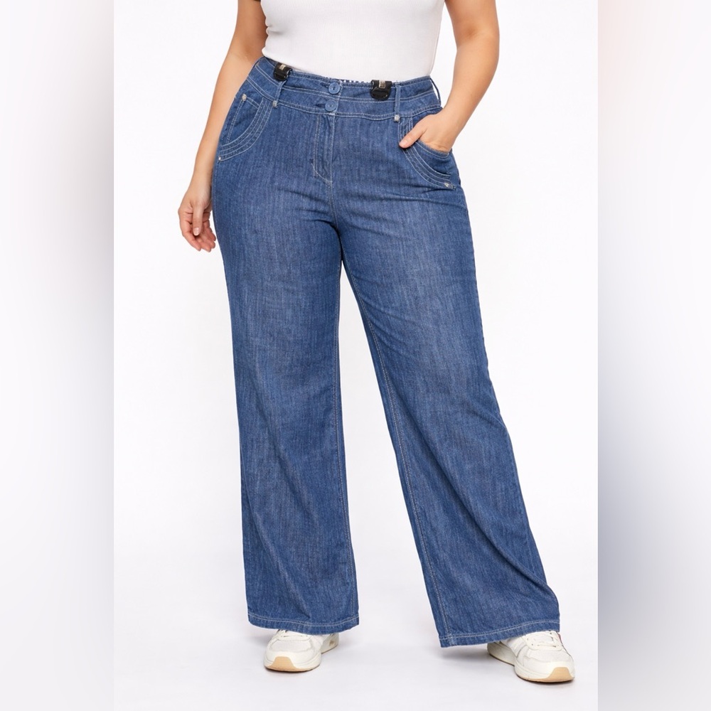 17 inch waist 31 inch inseam size 14 Women's Blue Jeans